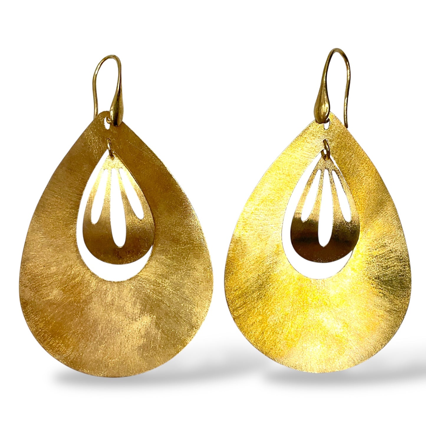 Orecchini Pendenti a Forma di Goccia in Argento Dorato - OR.AG23