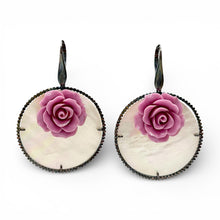 Orecchini Pendenti Madreperla con Rosa Lilla - OR.AG35
