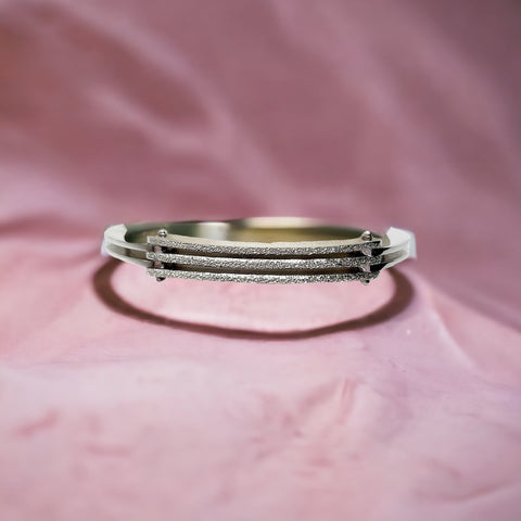 Bracciale Donna Semirigido Sabbiato Lucido in Argento - B0089